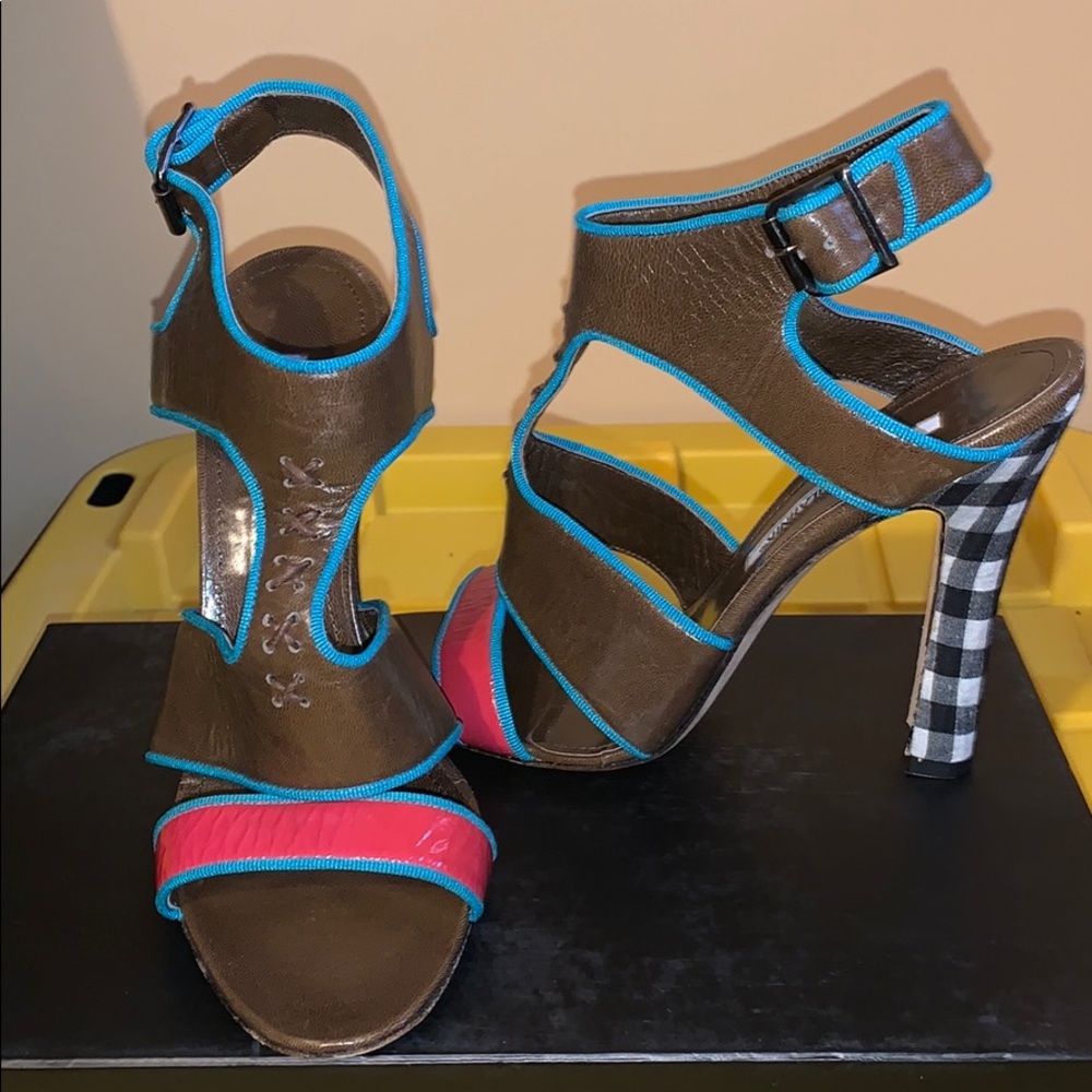 Manolo Blahnik Brand New Sz 9.5 Fits smaller Sz